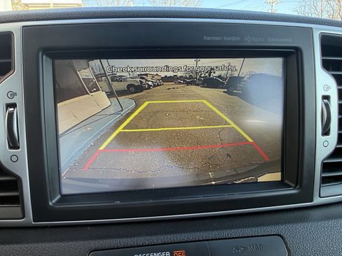 Used 2017 Kia Sportage EX w/ EX Technology Package image 13