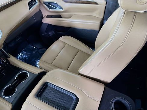 Used 2022 Chevrolet Tahoe Premier RWD image 25
