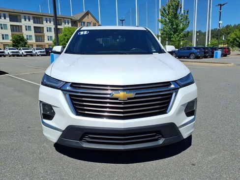Certified 2022 Chevrolet Traverse High Country w/ LPO, Floor Liner Package FWD image 36