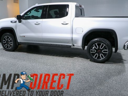 Used 2023 GMC Sierra 1500 AT4 w/ AT4 Premium Package AWD/4WD image 10