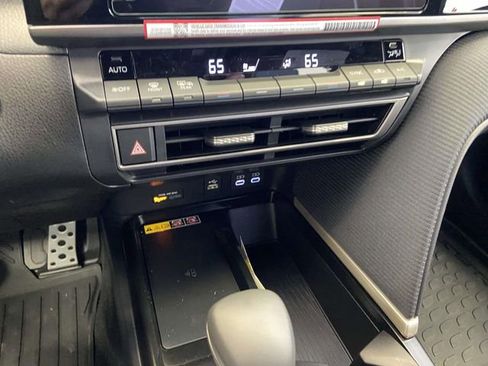 Used 2026 Toyota Camry SE image 25