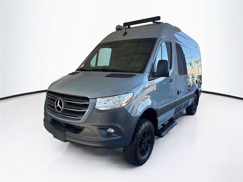 Used 2023 Mercedes-Benz Sprinter 2500 image 3