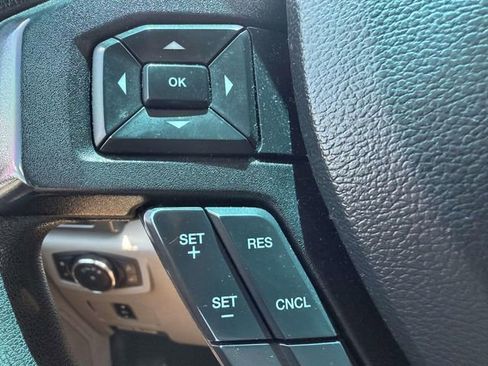 Used 2017 Ford F250 XLT w/ XLT Value Package AWD/4WD image 27