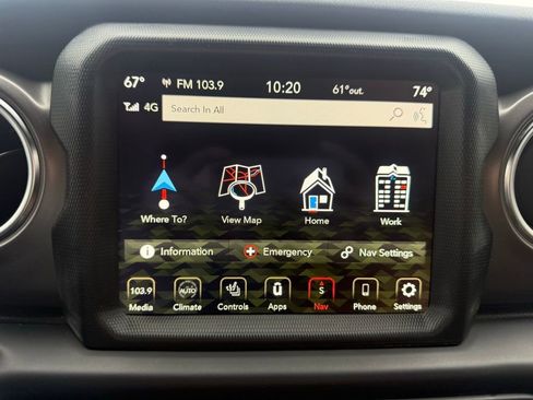 Used 2023 Jeep Gladiator Rubicon w/ Cold Weather Group image 21