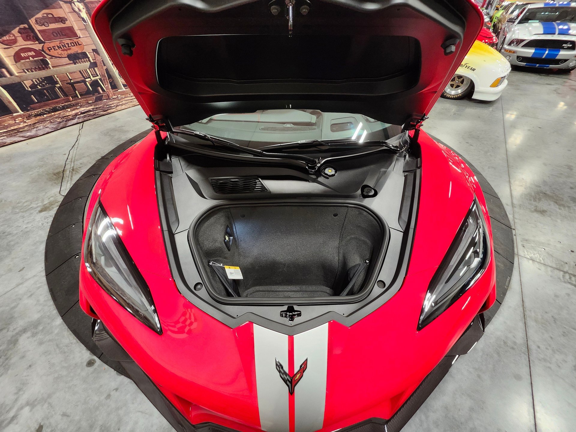 Used 2023 Chevrolet Corvette Z06 w/ Z07 Performance Package RWD image 15