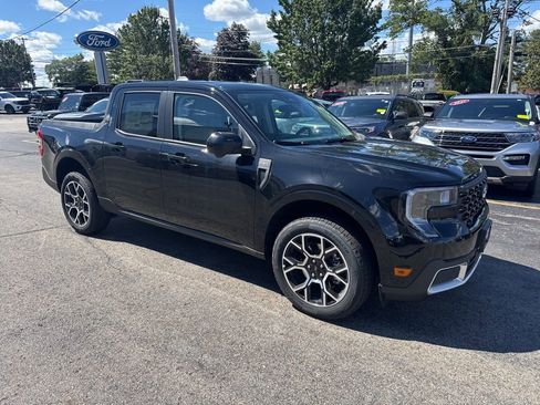 New 2025 Ford Maverick Lariat image 3