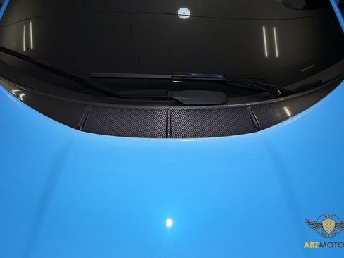 Used 2025 Lamborghini Revuelto image 19