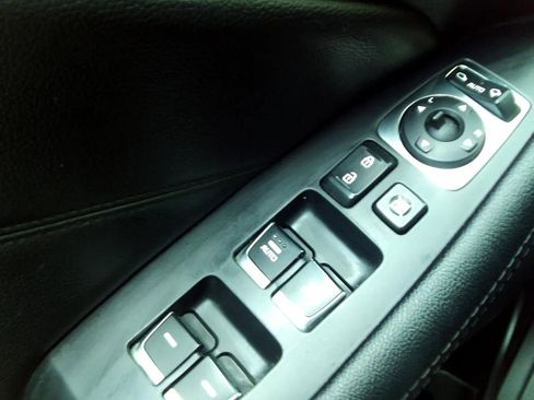 Used 2015 Kia Cadenza Premium FWD image 10