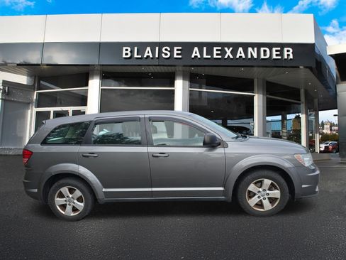 Used 2013 Dodge Journey American Value Package FWD image 2