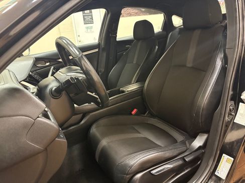 Used 2021 Honda Civic Sport image 28