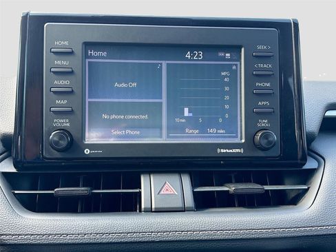 Used 2021 Toyota RAV4 LE image 16