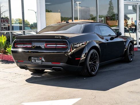Used 2023 Dodge Challenger SRT Hellcat RWD image 4