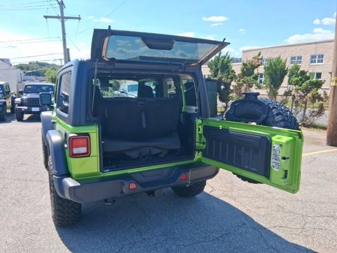 Certified 2025 Jeep Wrangler Sport AWD/4WD image 18