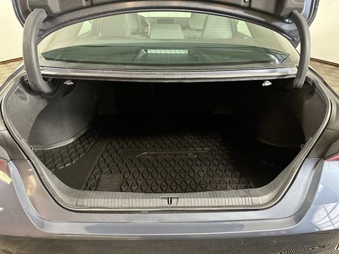 Used 2022 Toyota Avalon Limited w/ Advanced Safety Package image 27