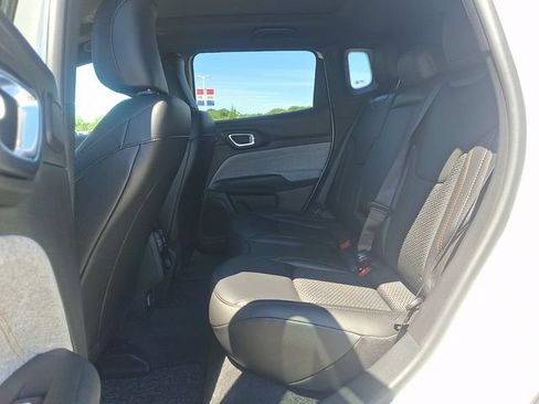New 2026 Jeep Compass Latitude AWD/4WD image 5