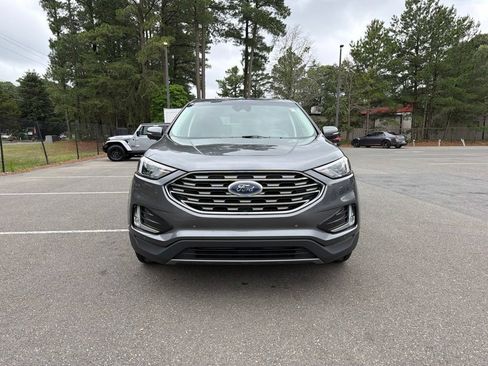 Used 2024 Ford Edge Titanium AWD/4WD image 3
