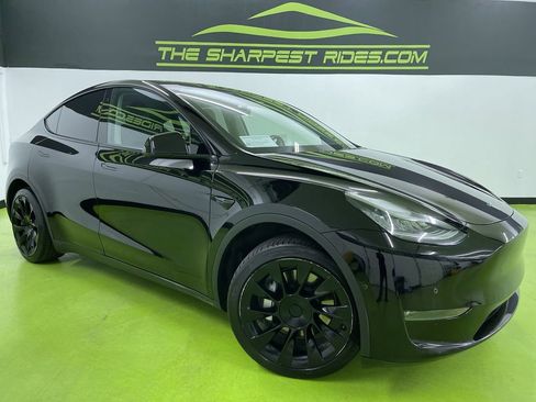 Used 2020 Tesla Model Y Long Range image 1