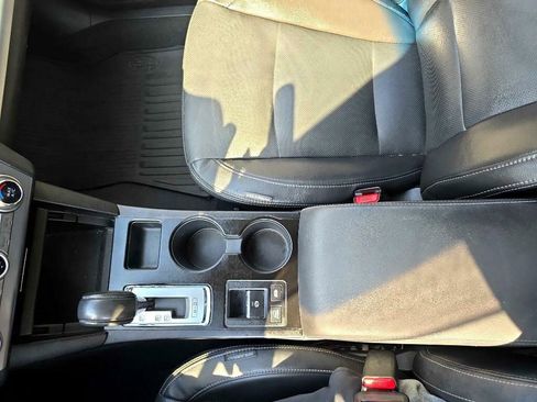 Used 2016 Subaru Outback 3.6R Limited image 17