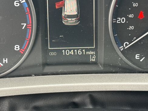 Used 2017 Toyota RAV4 LE image 21