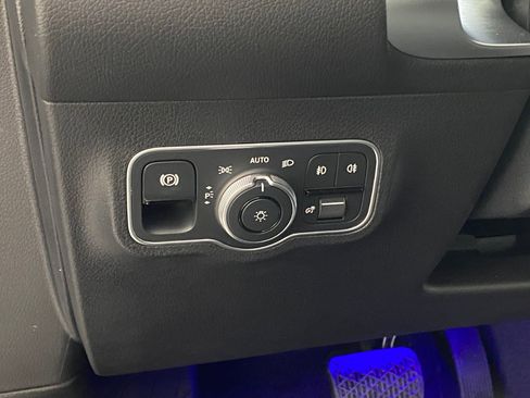 New 2026 Mercedes-Benz GLB 250 4MATIC image 19