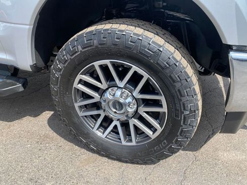 Used 2018 Ford F250 Lariat w/ Lariat Value Package AWD/4WD image 34