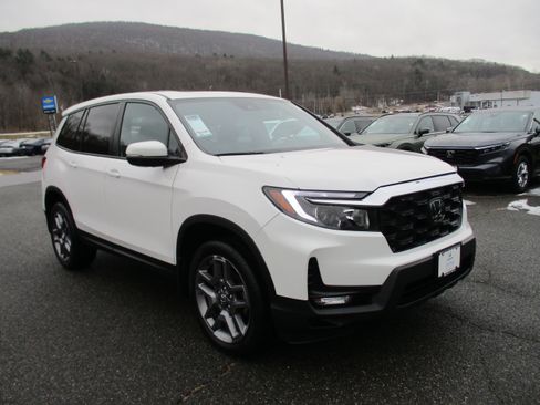 Certified 2023 Honda Passport EX-L image 3