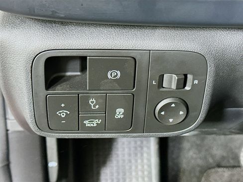 Used 2024 Hyundai Ioniq 6 SE image 16