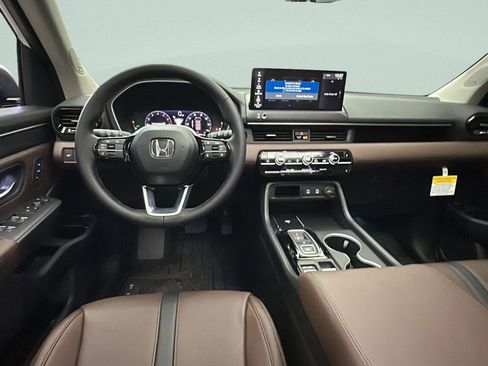 New 2026 Honda Pilot Touring image 25