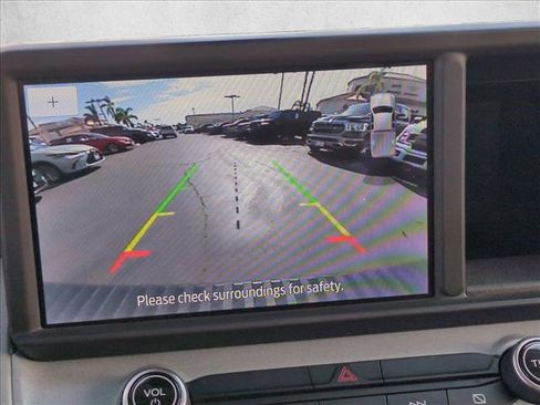 Used 2022 Ford Maverick Lariat w/ Lariat Luxury Package image 14