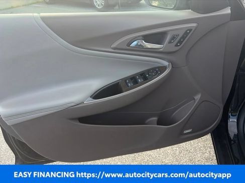 Used 2016 Chevrolet Malibu Premier w/ Driver Confidence Package II FWD image 6