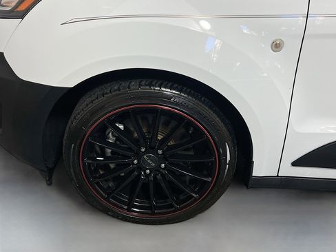 Used 2023 Ford Transit Connect XL image 13