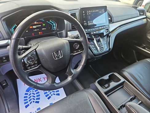 Used 2021 Honda Odyssey Touring image 12