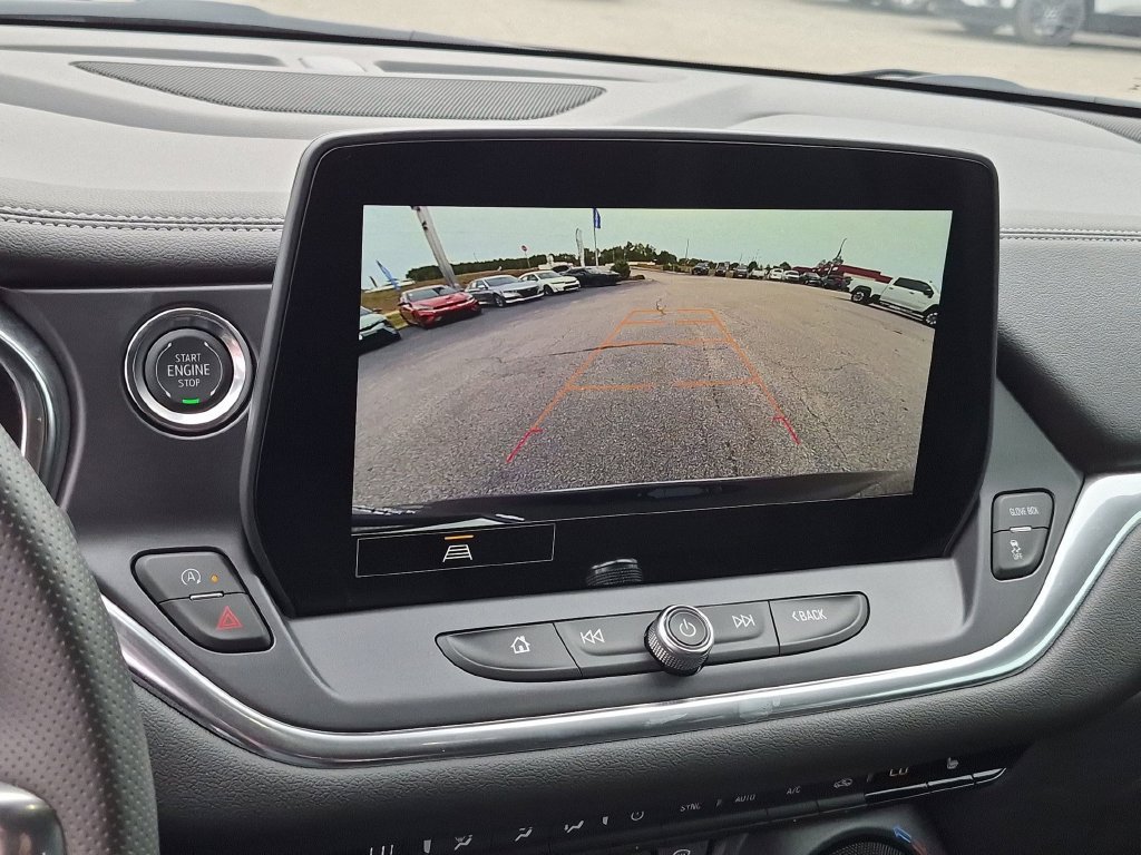 New 2026 Chevrolet Blazer LT w/ Convenience Package FWD image 23