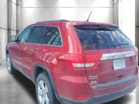 Used 2011 Jeep Grand Cherokee Laredo AWD/4WD image 5