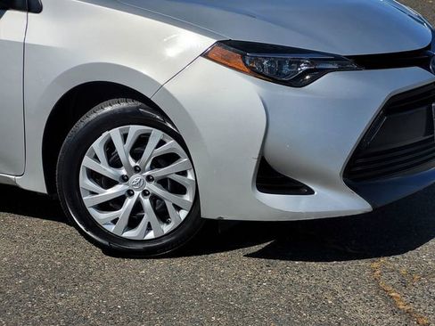Used 2019 Toyota Corolla LE image 9