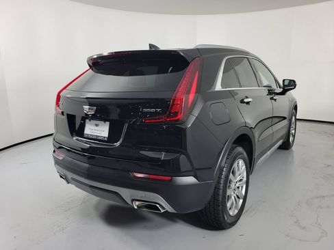 Used 2021 Cadillac XT4 Premium Luxury FWD image 4