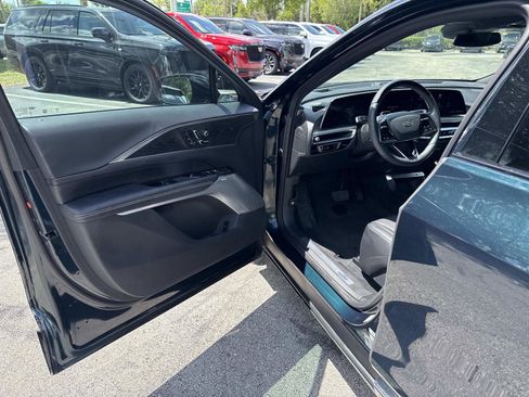 Used 2024 Cadillac Lyriq Luxury w/ LPO, Floor Liner Package RWD image 19