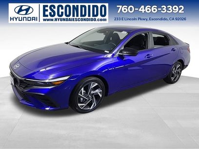 New 2025 Hyundai Elantra SEL w/ Cargo Package