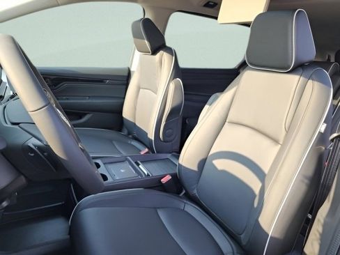 New 2026 Honda Odyssey Touring image 22