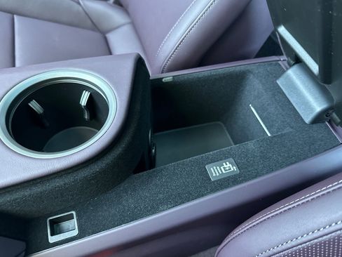 New 2026 Porsche Taycan image 26