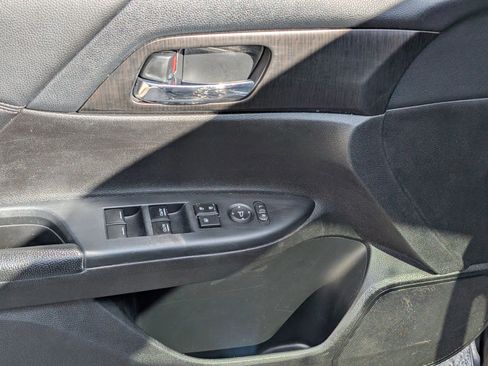 Used 2014 Honda Accord EX image 26