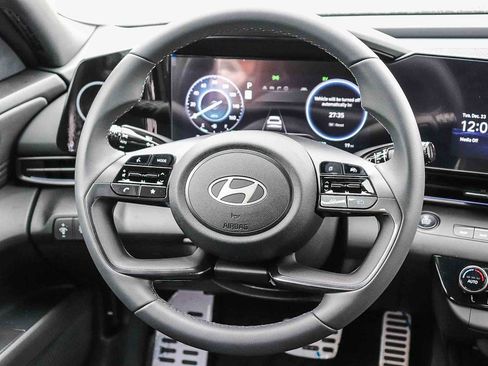 New 2026 Hyundai Elantra SEL FWD image 22