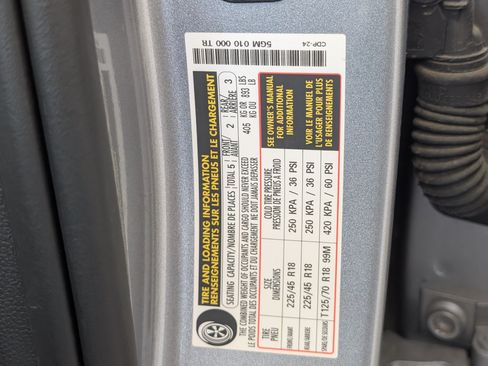 Used 2025 Volkswagen Jetta SE w/ Sunroof Package FWD image 38
