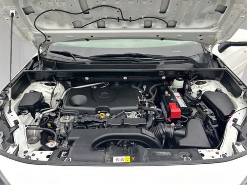 Used 2019 Toyota RAV4 XLE w/ Convenience Package image 20