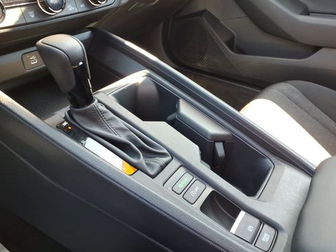 Certified 2024 Honda Accord EX image 21