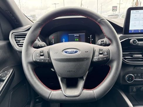 Used 2025 Ford Escape ST-Line image 18