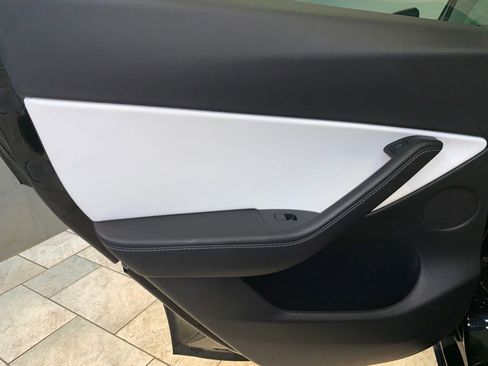 Used 2021 Tesla Model Y Performance AWD/4WD image 49