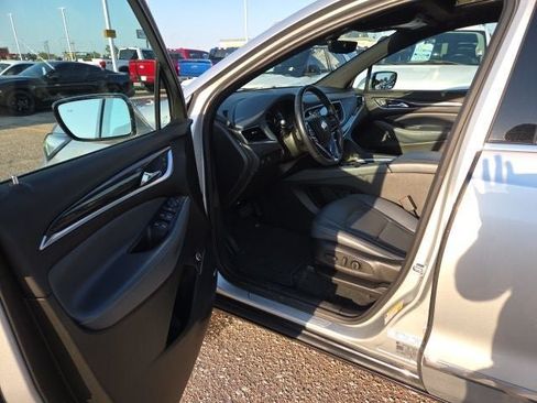 Used 2022 Buick Enclave Essence w/ Experience Buick Package AWD/4WD image 18