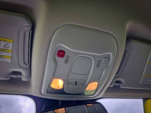 Certified 2022 Jeep Renegade Limited AWD/4WD image 31