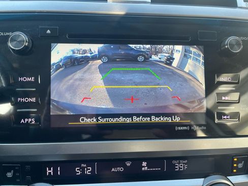 Used 2017 Subaru Legacy 2.5i Premium image 10